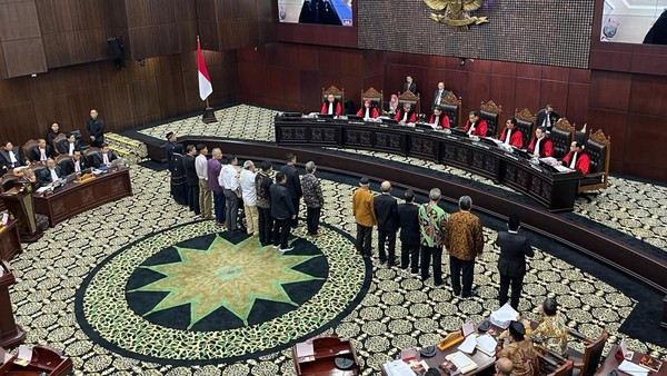 4 Menteri Jokowi Tak Jelaskan Politisasi Bansos