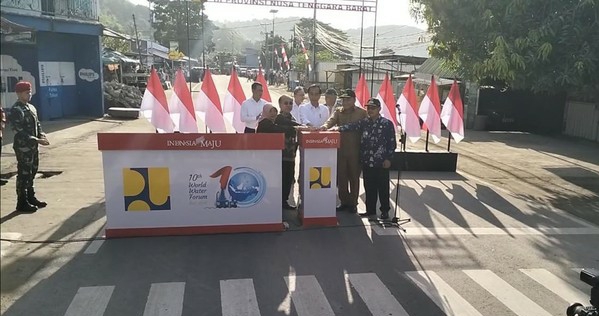 Jokowi Resmikan 5 Ruas Jalan Senilai Rp 211,8 Miliar di NTB