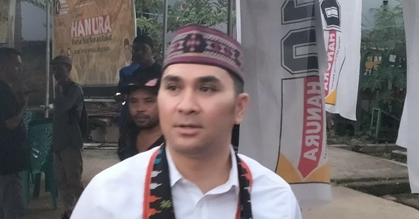 Christo Anak Bupati Pertama Manggarai Barat Daftar Cabup di 4 Parpol