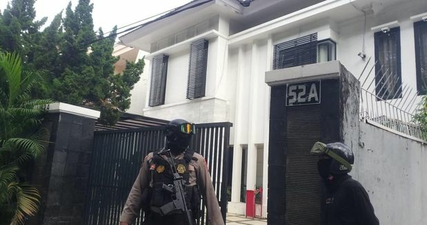 KPK Geledah Rumah Adik SYL di Makassar