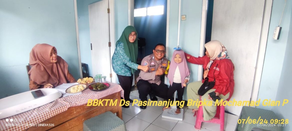 Bhabinkamtibmas Desa Pasirnanjung Monitoring Posyandu Tulip 2