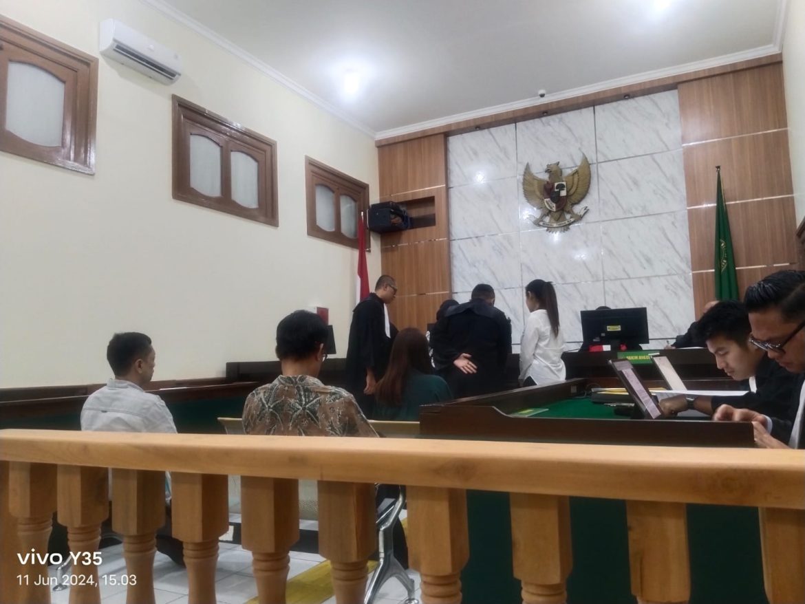 Jelaskan soal Dana 5 M, 4 Saksi  Dihadirkan Dalam Sidang Kasus Tipu Gelap dengan Terdakwa Adetya Alias Shasa