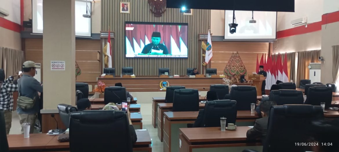 3 Fraksi Walk-out di Sidang Paripurna DPRD Pangandaran Terkait Temuan BPK RI