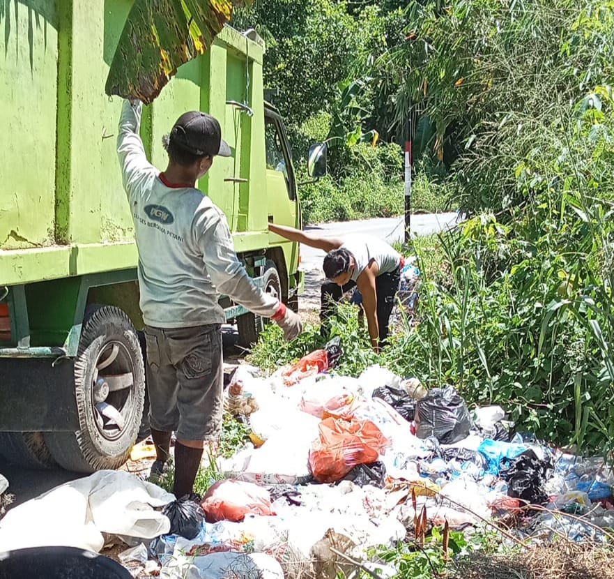 Sampah di Jalan Saidi Rambe Langsung Diangkut