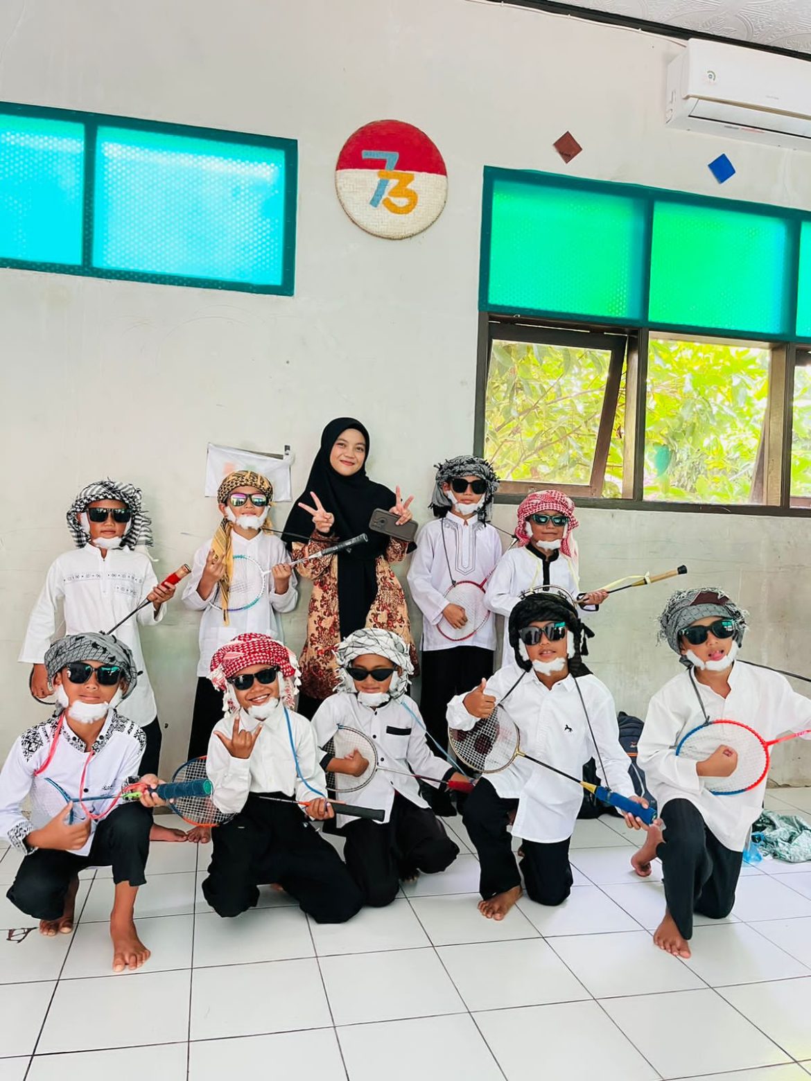 Hangatnya Seni Tari Budaya Dalam Acara kenaikan kelas MI Al-Musri