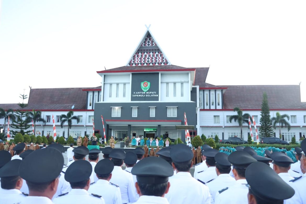 Masa Jabatan Diperpanjang 2 Tahun, Bupati Lantik Kades Se-Kab Tapsel