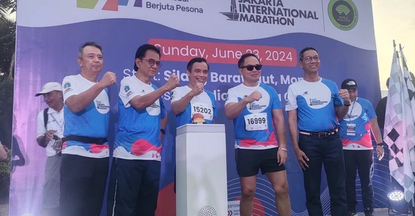 Heru Budi-Menkes Budi Gunadi Ikut Ramaikan Jakarta Maraton