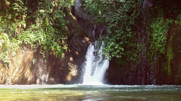 Indahnya Air Terjun Sampuren Putih Sibolangit