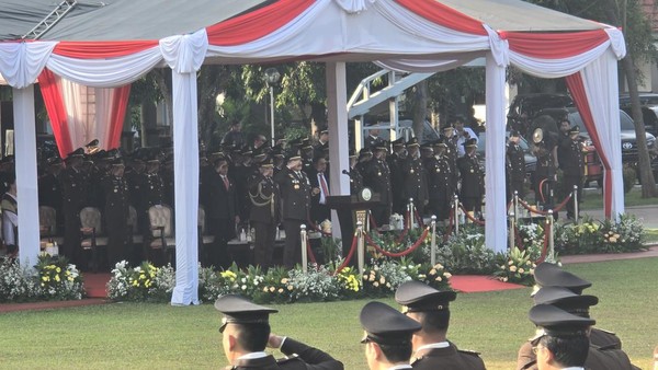 Jaksa Agung Minta Anak Buah Netral Saat Pilkada