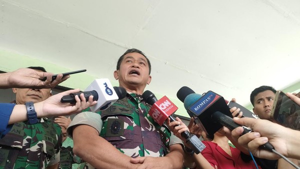 KSAD Imbau Publik Tak Khawatir soal TNI Usul Hapus Larangan Berbisnis