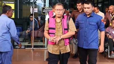 Kejagung Limpahkan 3 Eks Pejabat ESDM Tersangka Korupsi Timah ke Kejati Jaksel