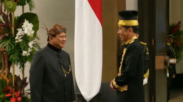 Prabowo dan Jokowi Terlihat Akrab, Usai Upacara HUT RI ke-79 di IKN