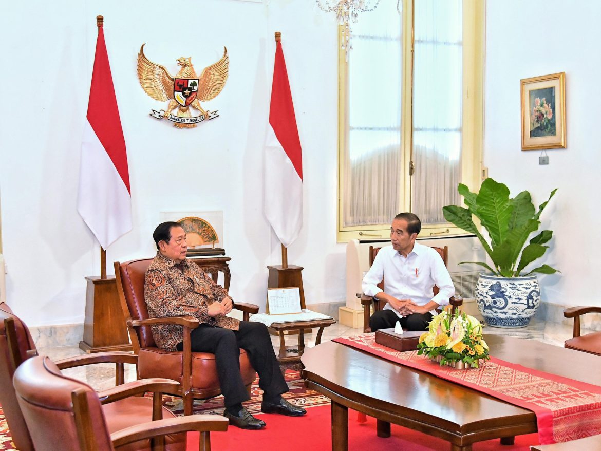 Jokowi Terima Kunjungan SBY di Istana Merdeka
