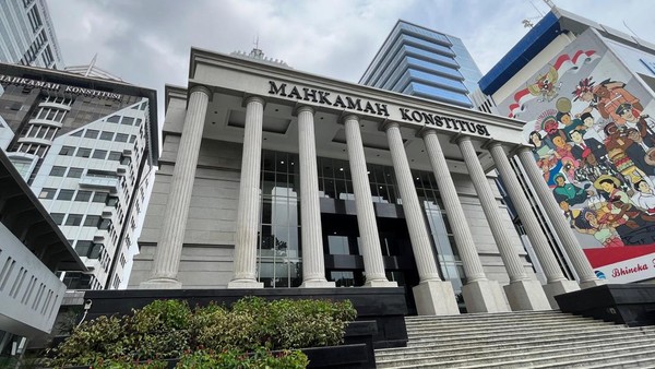MK Ubah Pasal Upah Buruh, Masukkan Unsur Perumahan