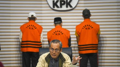 KPK Dibanjiri Laporan Pungutan Buat Danai Pilkada Petahana