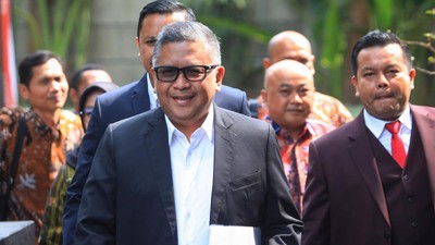 Hasto Perintahkan Harun Masiku Rendam HP dan Melarikan Diri