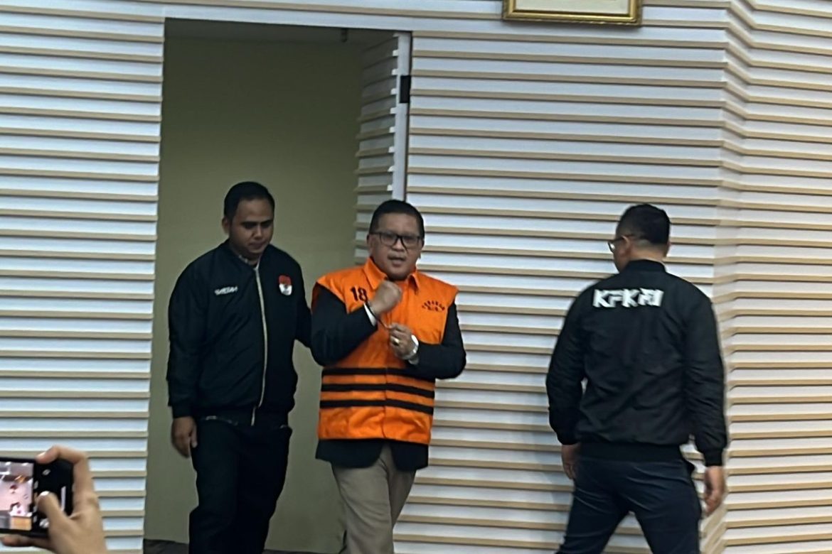 Sekjen PDIP Hasto Kristiyanto Resmi Ditahan KPK