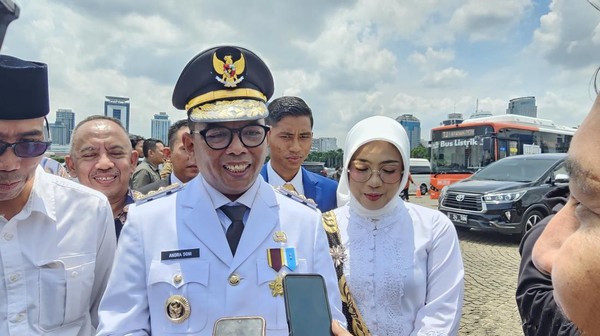 Andra Soni Pastikan Anggaran Sekolah Gratis Sudah Siap