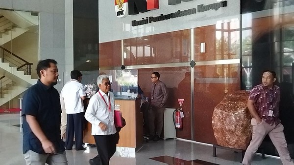 KPK Periksa 2 Saksi di Kasus Korupsi di PT PGN
