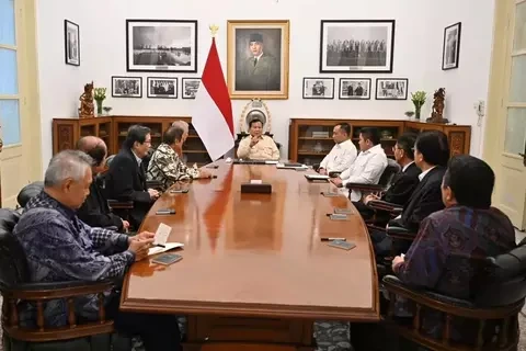 8 Pengusaha Temui Prabowo Bahas MBG hingga Danantara