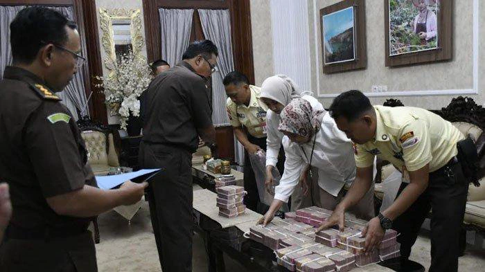 70 Kades di Bondowoso Kembalikan Uang DD, Kejaksaan Serahkan ke Pemda