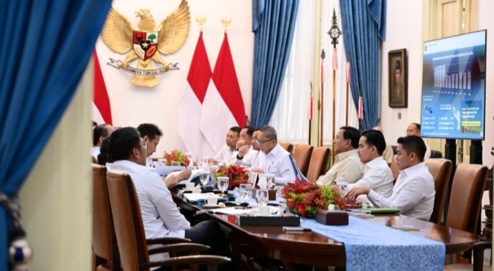 Presiden Prabowo Pimpin Ratas Percepatan KMP Perkuat Ekonomi Desa