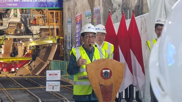 Anung Resmikan Proyek Tunnel MRT Fase 2A Harmoni-Mangga Besar