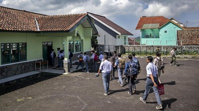 39 Siswa Dikembalikan Usai Dua Pekan di Barak Militer