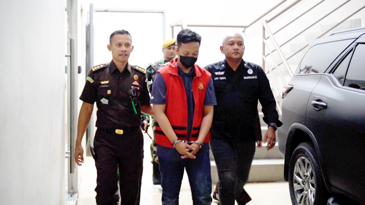 Kejati Jabar Tahan Tersangka Korupsi KUR BRI Ciamis Rp 9M