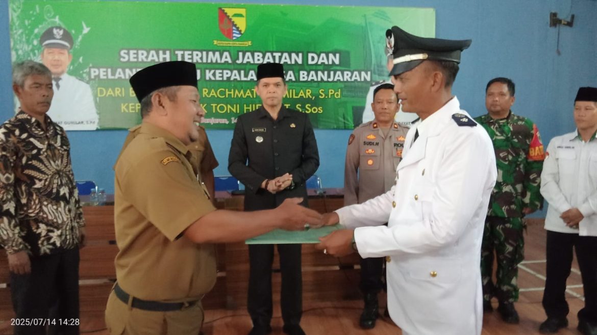 Toni Hidayat S.sos Gantikan Asep RG Sebagai PJ Desa Banjaran