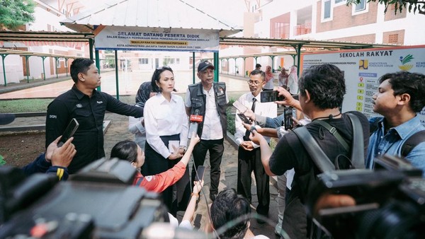 100 Siswa SR Diundang Ikuti Upacara 17 Agustus di Istana