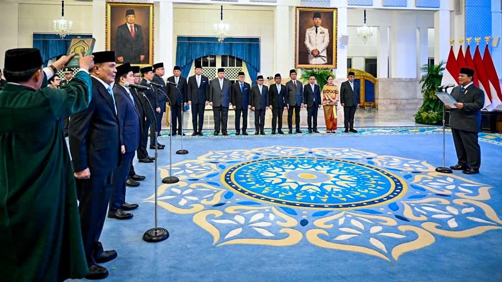 Presiden Prabowo Lantik Dua Menteri dan Tiga Wamen Kabinet Merah Putih